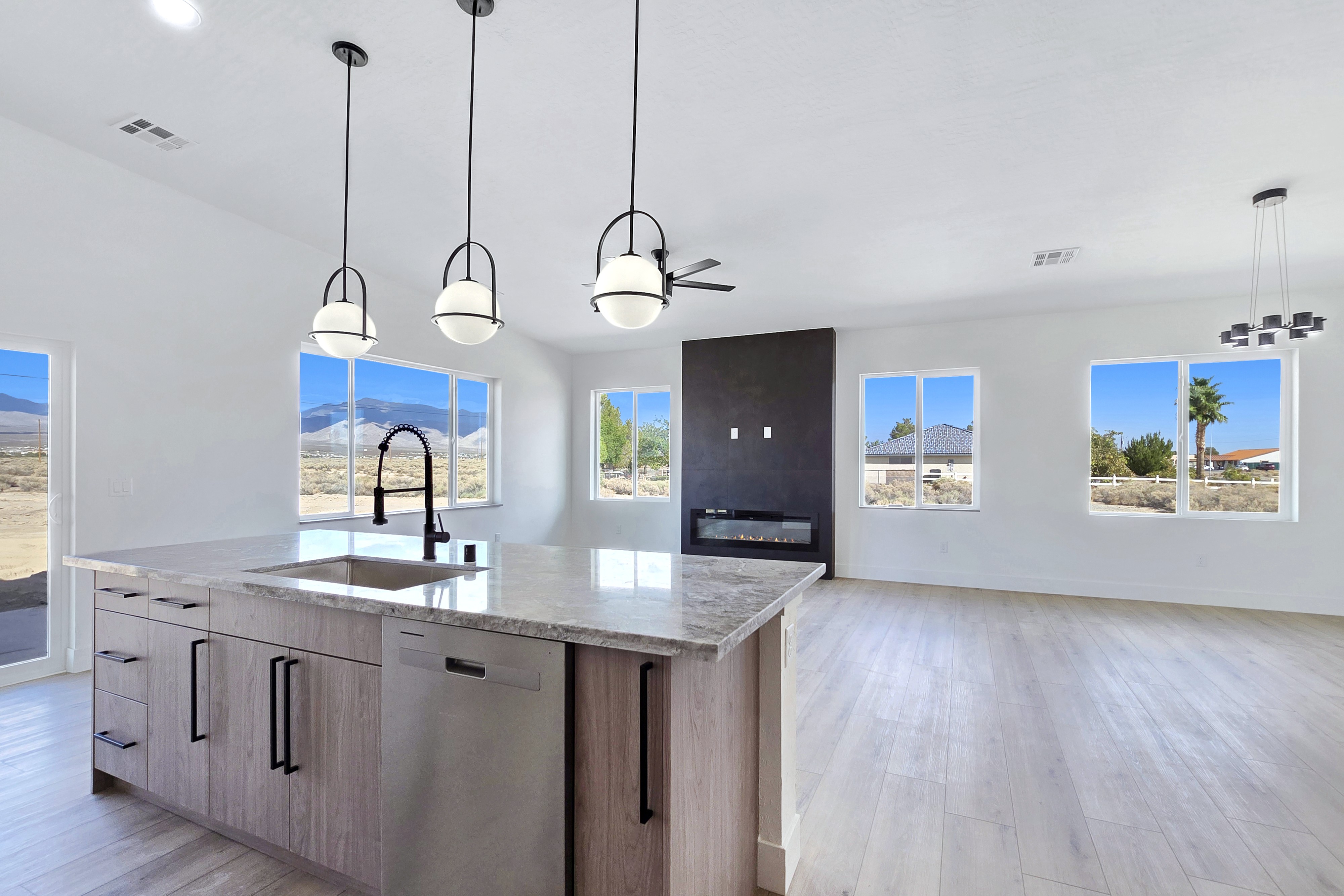 480 E Arapahoe St, Pahrump, NV 89048